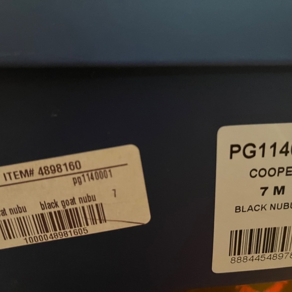 BRAND NEW. WOMENS  ** ATWELL Winter boots 7.  SHEEPSKIN lining - Picture 5 of 5